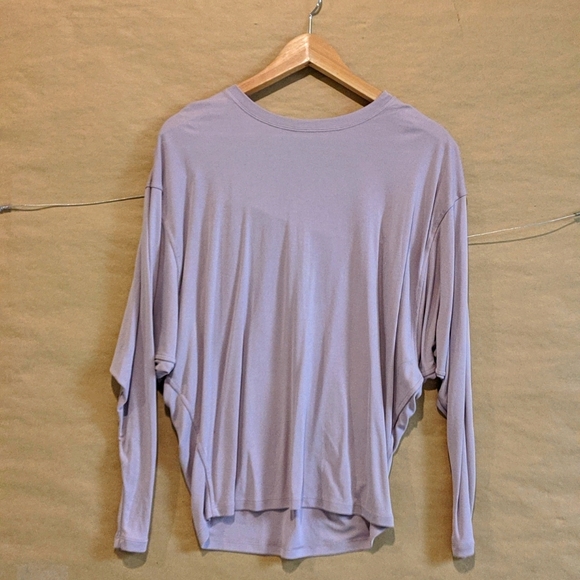 Lululemon - Picture 1 of 2